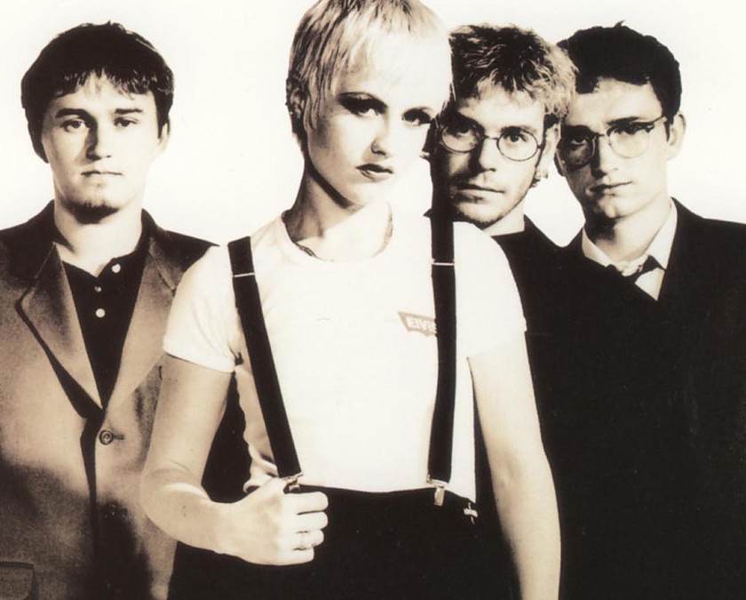 Zombie - Cranberries MTV Unplugged - YouTube